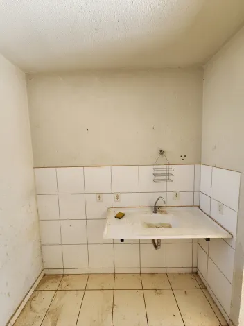 Alugar Casa / Padr&atilde;o em S&atilde;o Jos&eacute; do Rio Preto R$ 880,00 - Foto 3