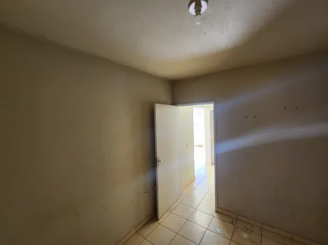 Alugar Casa / Padr&atilde;o em S&atilde;o Jos&eacute; do Rio Preto R$ 880,00 - Foto 9