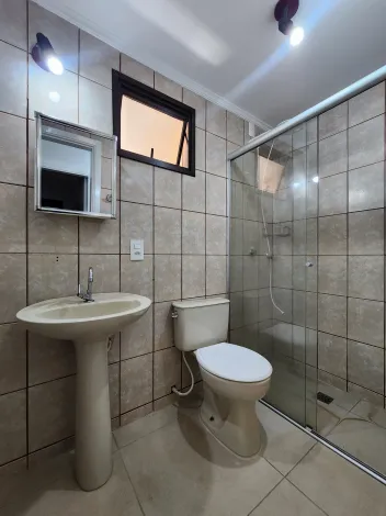 Alugar Apartamento / Padr&atilde;o em S&atilde;o Jos&eacute; do Rio Preto R$ 1.200,00 - Foto 10