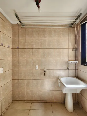Alugar Apartamento / Padr&atilde;o em S&atilde;o Jos&eacute; do Rio Preto R$ 1.200,00 - Foto 11