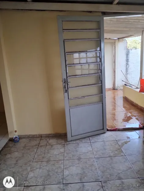 Alugar Casa / Padr&atilde;o em S&atilde;o Jos&eacute; do Rio Preto R$ 950,00 - Foto 17