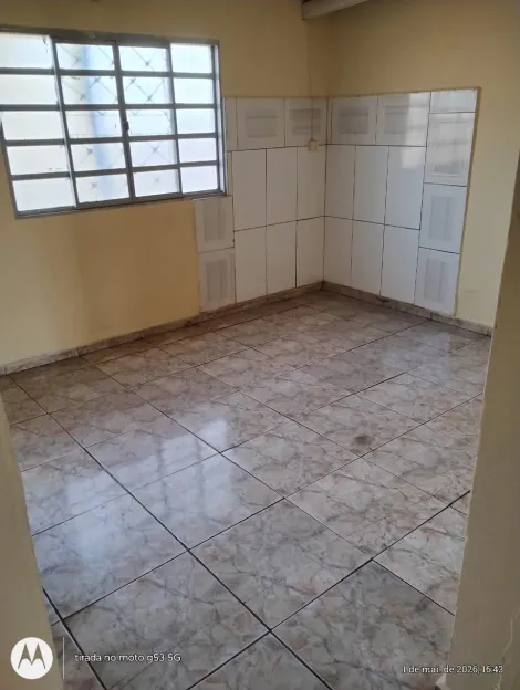Alugar Casa / Padr&atilde;o em S&atilde;o Jos&eacute; do Rio Preto R$ 950,00 - Foto 9