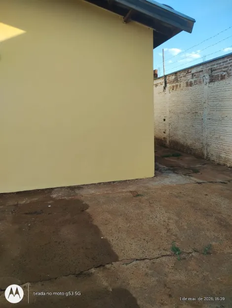 Alugar Casa / Padr&atilde;o em S&atilde;o Jos&eacute; do Rio Preto R$ 950,00 - Foto 3