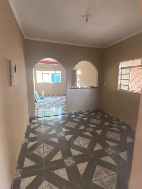 Alugar Casa / Padr&atilde;o em S&atilde;o Jos&eacute; do Rio Preto R$ 1.500,00 - Foto 2