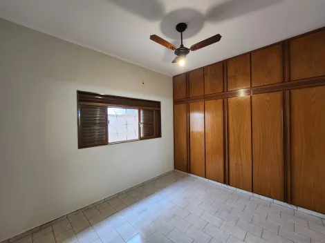 Alugar Casa / Padr&atilde;o em S&atilde;o Jos&eacute; do Rio Preto R$ 2.600,00 - Foto 3