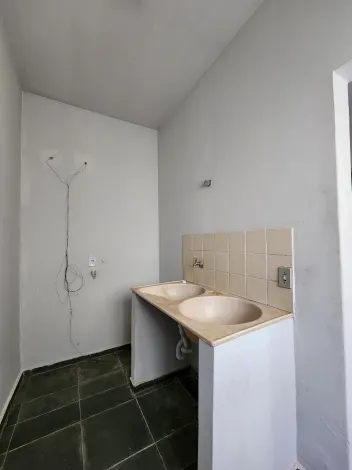 Alugar Apartamento / Padr&atilde;o em S&atilde;o Jos&eacute; do Rio Preto R$ 950,00 - Foto 12