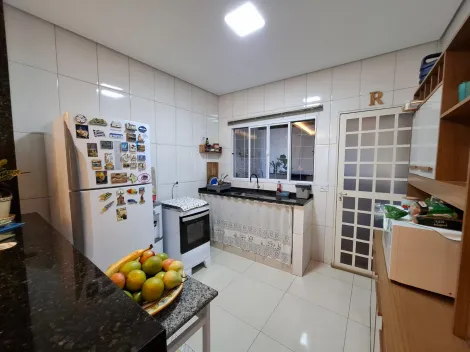 Comprar Casa / Padr&atilde;o em S&atilde;o Jos&eacute; do Rio Preto R$ 300.000,00 - Foto 3