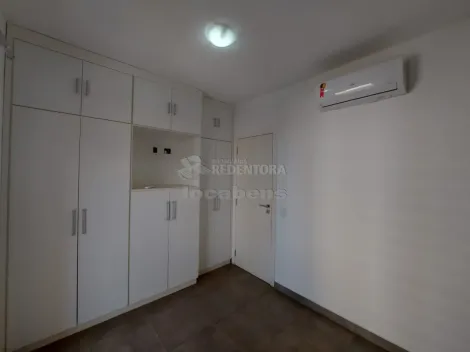 Alugar Apartamento / Padr&atilde;o em S&atilde;o Jos&eacute; do Rio Preto R$ 1.700,00 - Foto 10