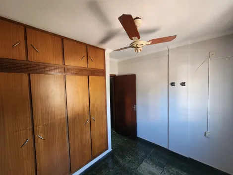 Alugar Apartamento / Padr&atilde;o em S&atilde;o Jos&eacute; do Rio Preto R$ 1.500,00 - Foto 12