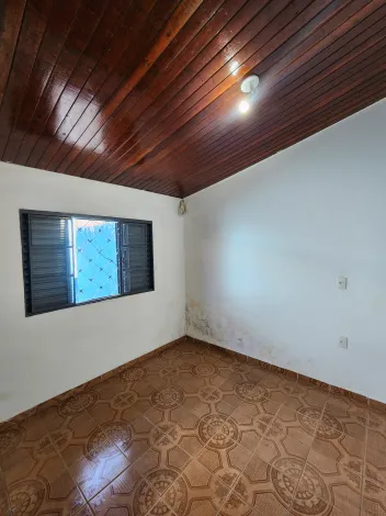 Alugar Casa / Padr&atilde;o em S&atilde;o Jos&eacute; do Rio Preto R$ 800,00 - Foto 4
