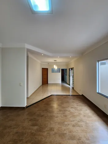 Alugar Casa / Padr&atilde;o em S&atilde;o Jos&eacute; do Rio Preto R$ 3.200,00 - Foto 4