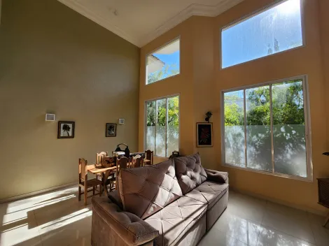 Casa / Condom&iacute;nio em S&atilde;o Jos&eacute; do Rio Preto 