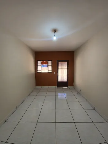 Alugar Casa / Padr&atilde;o em S&atilde;o Jos&eacute; do Rio Preto R$ 1.100,00 - Foto 3