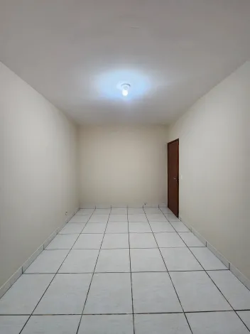 Alugar Casa / Padr&atilde;o em S&atilde;o Jos&eacute; do Rio Preto R$ 1.100,00 - Foto 6