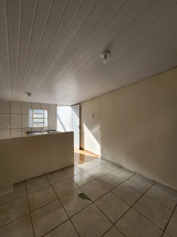 Alugar Casa / Padr&atilde;o em S&atilde;o Jos&eacute; do Rio Preto R$ 700,00 - Foto 3