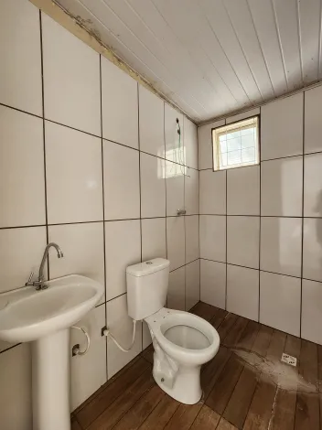 Alugar Casa / Padr&atilde;o em S&atilde;o Jos&eacute; do Rio Preto R$ 700,00 - Foto 4