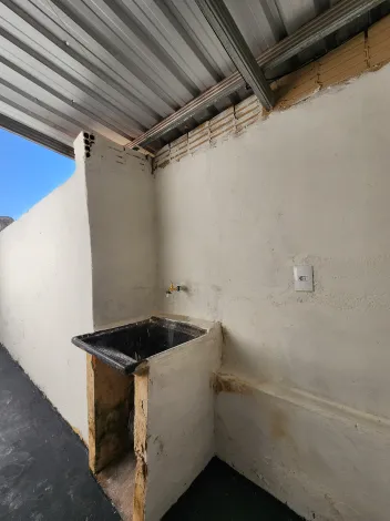 Alugar Casa / Padr&atilde;o em S&atilde;o Jos&eacute; do Rio Preto R$ 700,00 - Foto 8