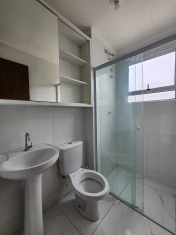 Alugar Apartamento / Padr&atilde;o em S&atilde;o Jos&eacute; do Rio Preto R$ 1.000,00 - Foto 6