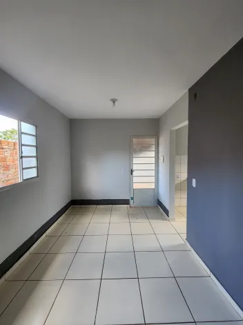 Alugar Casa / Padr&atilde;o em S&atilde;o Jos&eacute; do Rio Preto R$ 900,00 - Foto 3