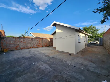 Alugar Casa / Padr&atilde;o em S&atilde;o Jos&eacute; do Rio Preto R$ 900,00 - Foto 11