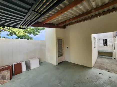 Alugar Casa / Padr&atilde;o em S&atilde;o Jos&eacute; do Rio Preto. apenas R$ 1.100,00