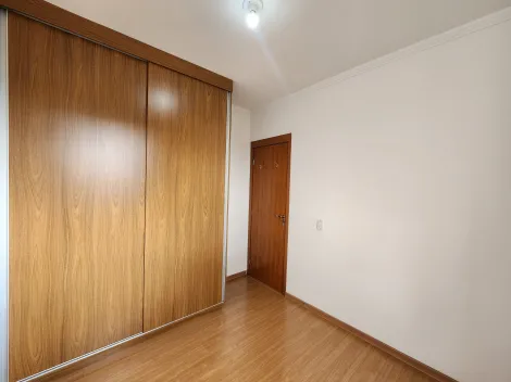 Alugar Apartamento / Padr&atilde;o em S&atilde;o Jos&eacute; do Rio Preto R$ 1.500,00 - Foto 6