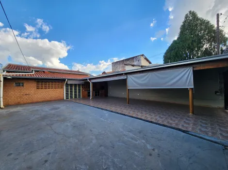 Alugar Casa / Padr&atilde;o em S&atilde;o Jos&eacute; do Rio Preto. apenas R$ 1.800,00