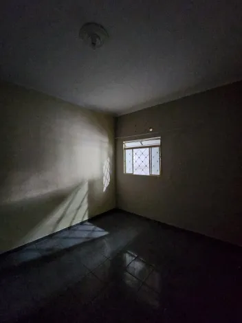Alugar Casa / Padr&atilde;o em S&atilde;o Jos&eacute; do Rio Preto R$ 1.800,00 - Foto 5
