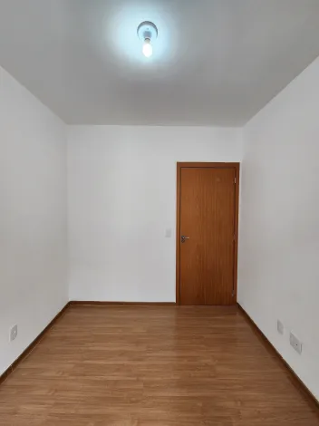 Alugar Apartamento / Padr&atilde;o em S&atilde;o Jos&eacute; do Rio Preto R$ 950,00 - Foto 5