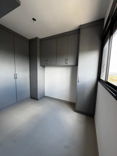 Alugar Apartamento / Padr&atilde;o em S&atilde;o Jos&eacute; do Rio Preto R$ 3.000,00 - Foto 3