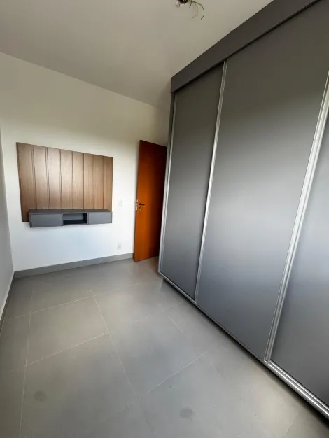 Alugar Apartamento / Padr&atilde;o em S&atilde;o Jos&eacute; do Rio Preto R$ 3.000,00 - Foto 4
