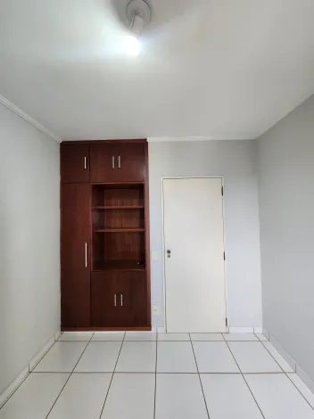 Alugar Apartamento / Padr&atilde;o em S&atilde;o Jos&eacute; do Rio Preto R$ 1.900,00 - Foto 10