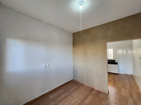 Alugar Casa / Padr&atilde;o em Mirassol R$ 1.550,00 - Foto 2