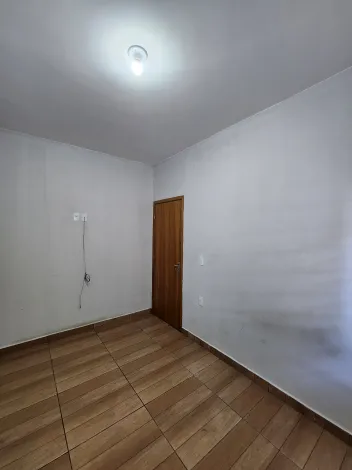Alugar Casa / Padr&atilde;o em Mirassol R$ 1.550,00 - Foto 11