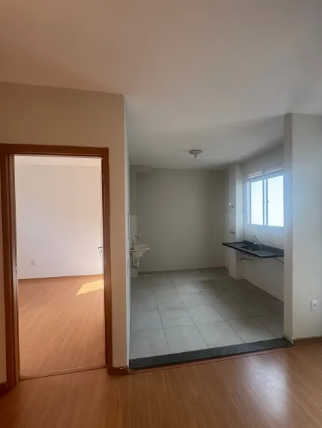 Alugar Apartamento / Padr&atilde;o em S&atilde;o Jos&eacute; do Rio Preto R$ 1.017,00 - Foto 4
