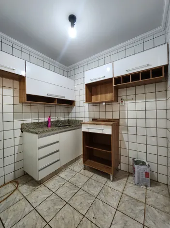 Alugar Casa / Condom&iacute;nio em S&atilde;o Jos&eacute; do Rio Preto R$ 1.300,00 - Foto 4