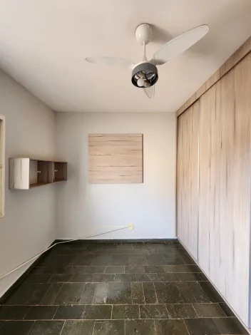 Alugar Casa / Condom&iacute;nio em S&atilde;o Jos&eacute; do Rio Preto R$ 1.300,00 - Foto 5