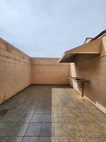 Alugar Casa / Condom&iacute;nio em S&atilde;o Jos&eacute; do Rio Preto R$ 1.300,00 - Foto 10