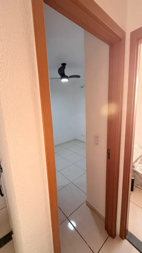 Alugar Apartamento / Padr&atilde;o em S&atilde;o Jos&eacute; do Rio Preto R$ 1.000,00 - Foto 12