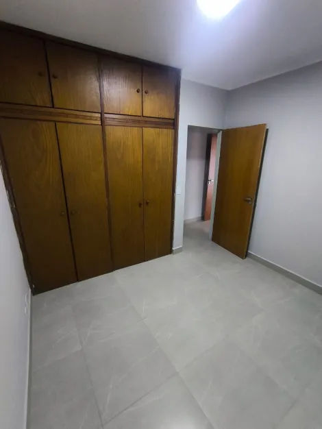 Alugar Apartamento / Padr&atilde;o em S&atilde;o Jos&eacute; do Rio Preto R$ 1.300,00 - Foto 6