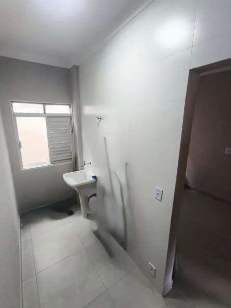 Alugar Apartamento / Padr&atilde;o em S&atilde;o Jos&eacute; do Rio Preto R$ 1.300,00 - Foto 12