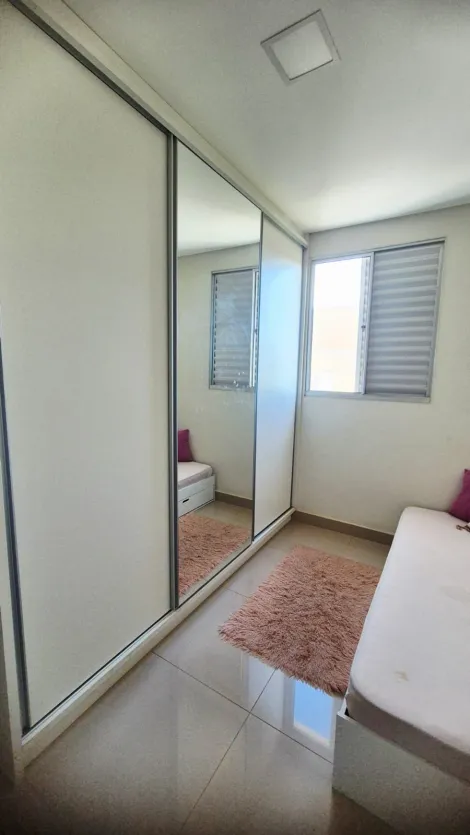 Comprar Apartamento / Padr&atilde;o em S&atilde;o Jos&eacute; do Rio Preto R$ 270.000,00 - Foto 2