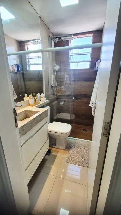 Comprar Apartamento / Padr&atilde;o em S&atilde;o Jos&eacute; do Rio Preto R$ 270.000,00 - Foto 3