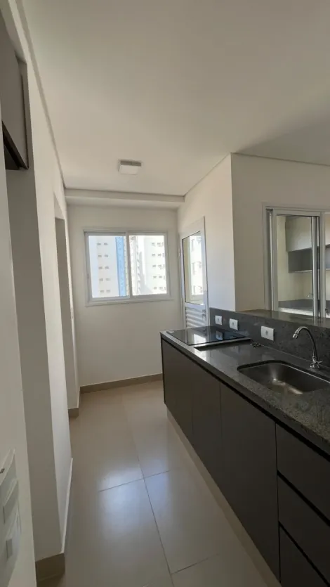Alugar Apartamento / Padr&atilde;o em S&atilde;o Jos&eacute; do Rio Preto R$ 2.200,00 - Foto 2