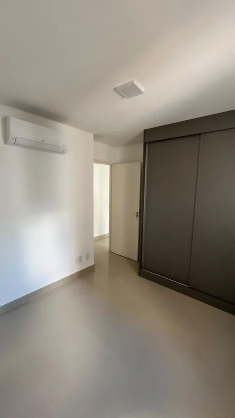 Alugar Apartamento / Padr&atilde;o em S&atilde;o Jos&eacute; do Rio Preto R$ 2.200,00 - Foto 13