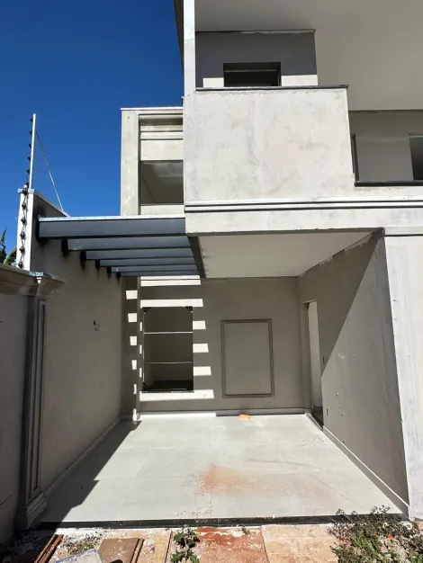 Comprar Casa / Sobrado em Bady Bassitt R$ 690.000,00 - Foto 2