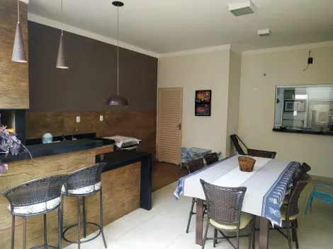Alugar Casa / Padr&atilde;o em S&atilde;o Jos&eacute; do Rio Preto. apenas R$ 480.000,00