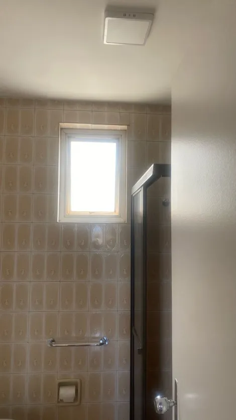 Alugar Apartamento / Padr&atilde;o em S&atilde;o Jos&eacute; do Rio Preto R$ 1.500,00 - Foto 10