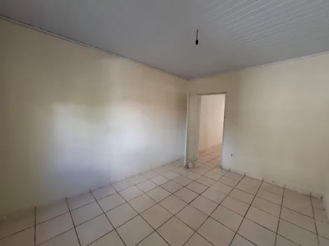 Alugar Casa / Padr&atilde;o em S&atilde;o Jos&eacute; do Rio Preto R$ 700,00 - Foto 4