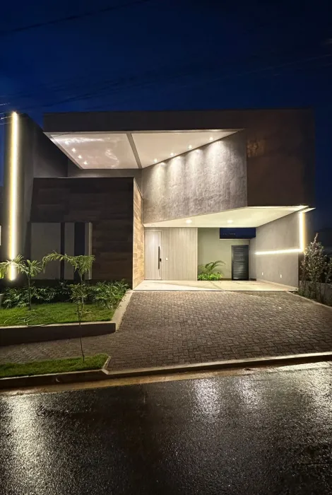 Alugar Casa / Condom&iacute;nio em S&atilde;o Jos&eacute; do Rio Preto. apenas R$ 1.300.000,00